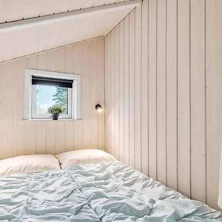 Awesome Home In Hejls With Sauna Semesterbostad